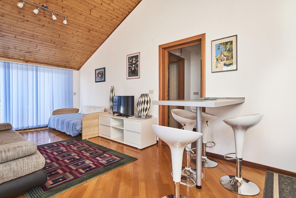 Lovely Roses Apartment Umag Ngoại thất bức ảnh